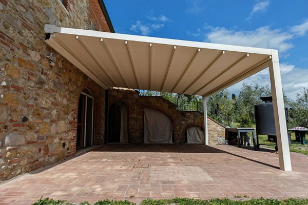 vendita pergotende in legno, tettoie, tende, copertura portico