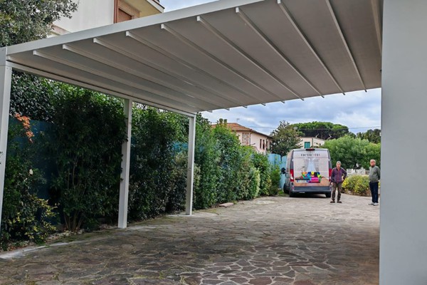 vendita pergotende in legno, tettoie, tende, copertura portico