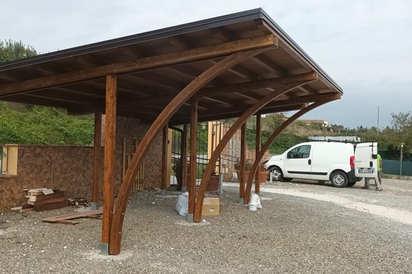 vendita carport installazione carbox in legno copertura posti auto esterno