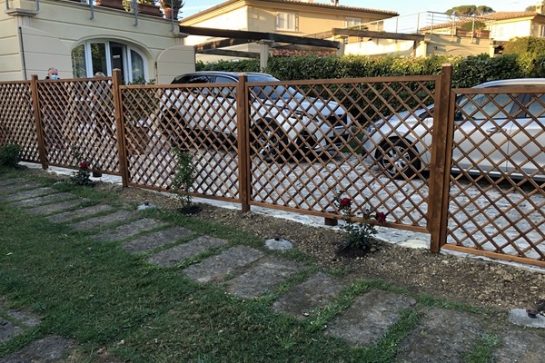 vendita frangivento in legno griglie arredi giardini piscine