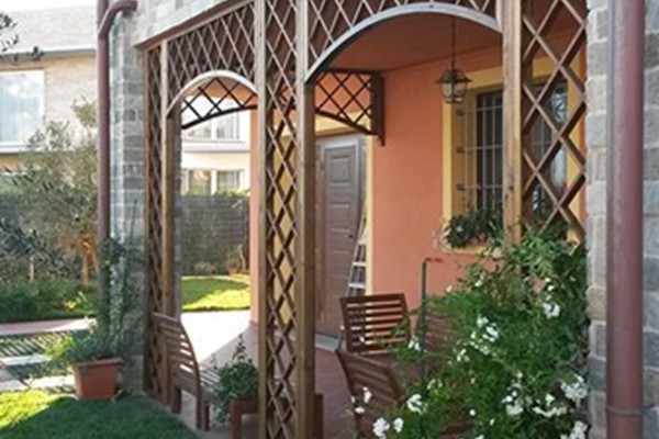 vendita grigliati in legno griglie arredi giardini piscine