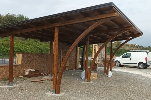 Barsotti Legnami vendita strutture lamellari, perlinato, tettoie, verande, gazebo, decking, parquet, pergole tecniche, casette in legno