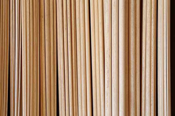 vendita cornici in legno a sezione sagomata decorativa