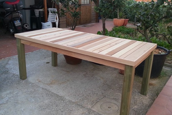 vendita tavoli in legno da giardino balcone e terrazza